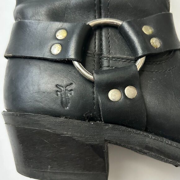 Frye Womens Harness 8R Ankle Boot in Black Leather Size 8 - Picture 5 of 9
